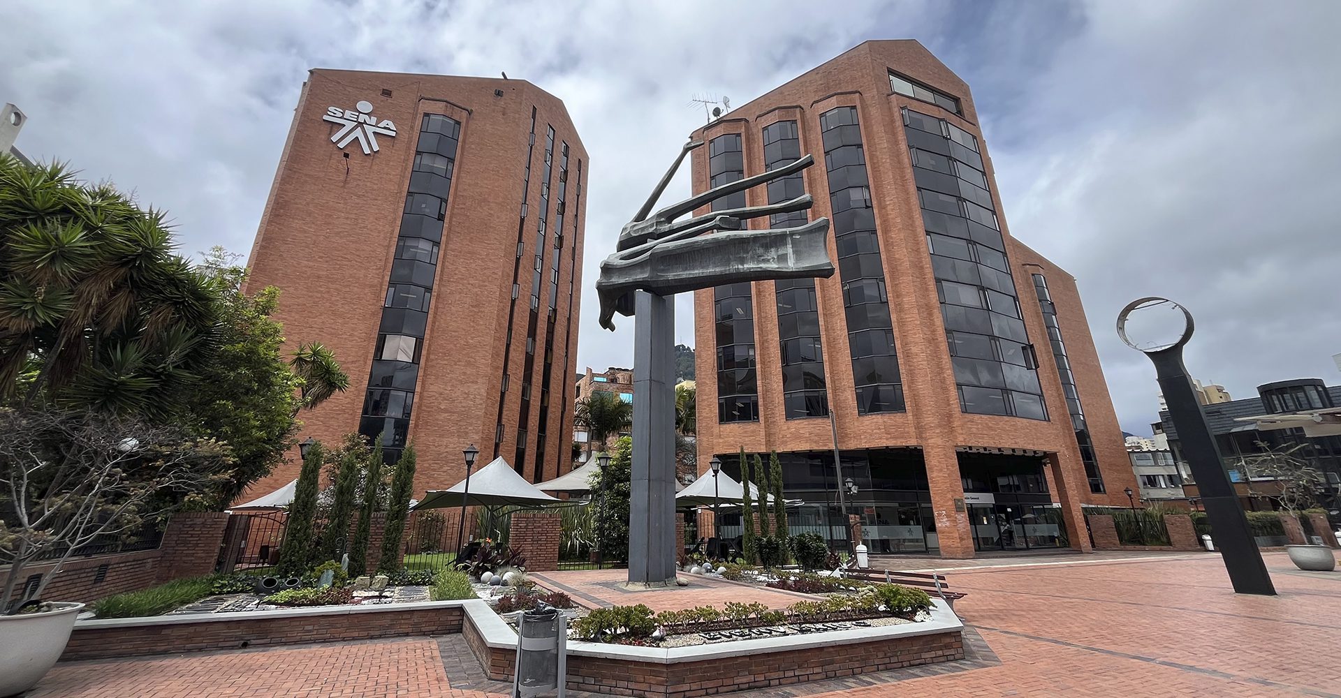bâtiment SENA vue de l'extérieur à Bogota